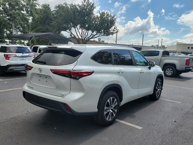 2023 Toyota Highlander XLE