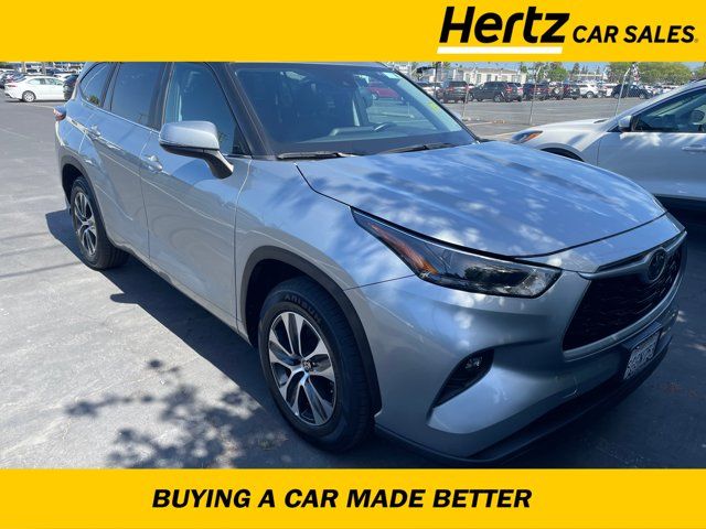 2023 Toyota Highlander XLE