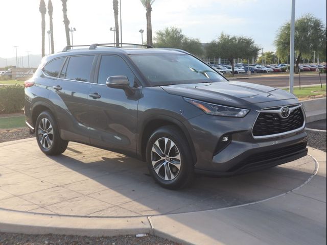 2023 Toyota Highlander XLE