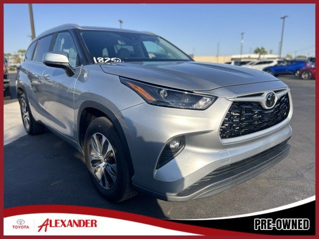 2023 Toyota Highlander XLE