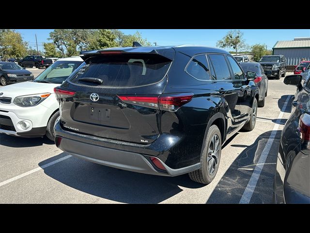 2023 Toyota Highlander XLE