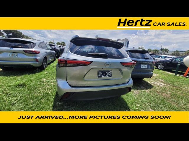 2023 Toyota Highlander XLE