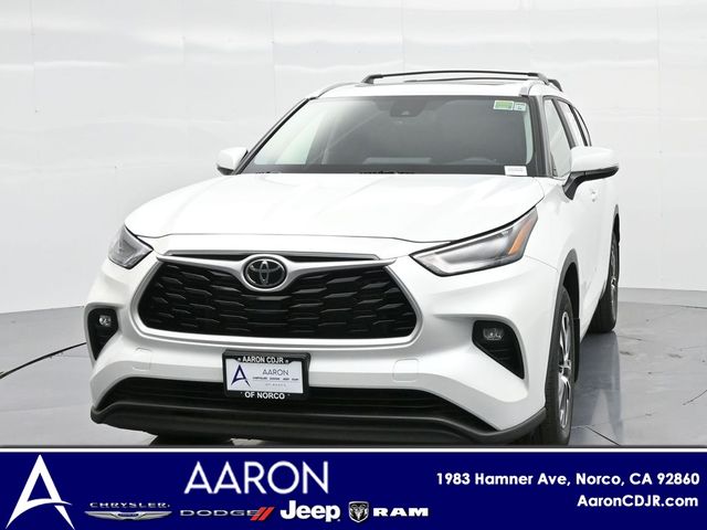 2023 Toyota Highlander XLE