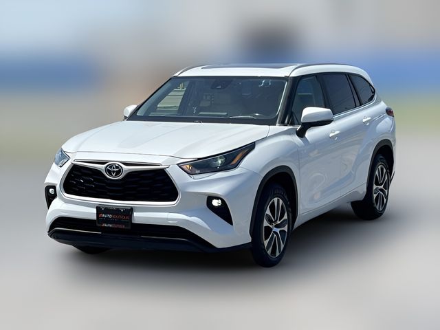 2023 Toyota Highlander XLE