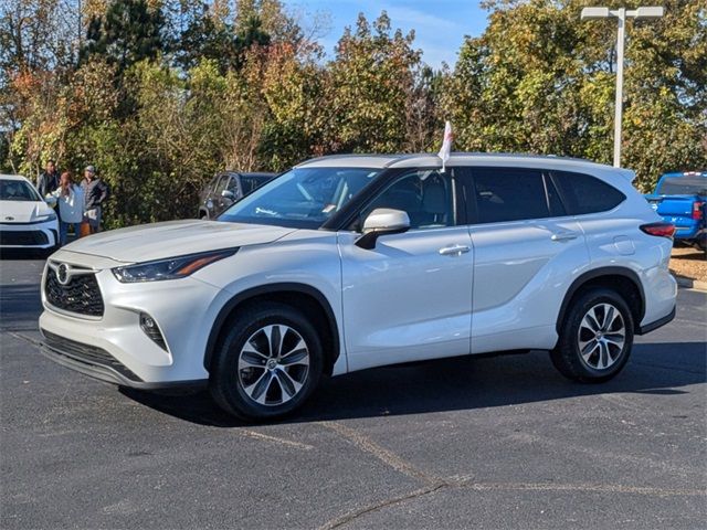 2023 Toyota Highlander XLE