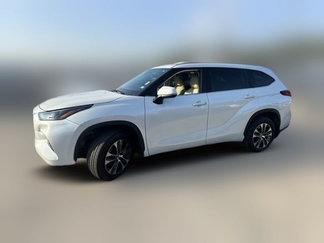 2023 Toyota Highlander 