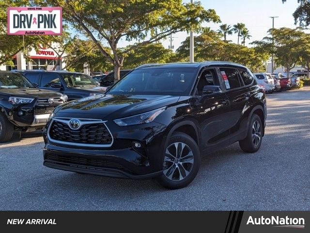 2023 Toyota Highlander XLE