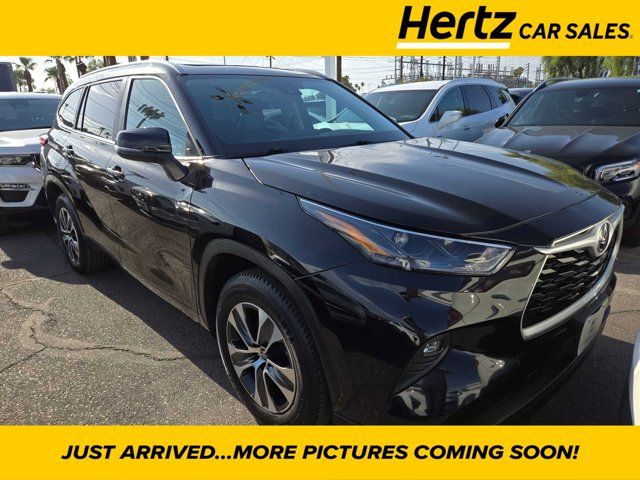 2023 Toyota Highlander XLE