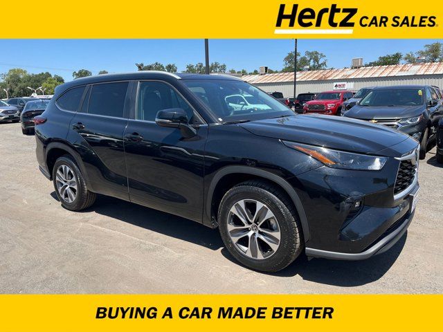 2023 Toyota Highlander XLE