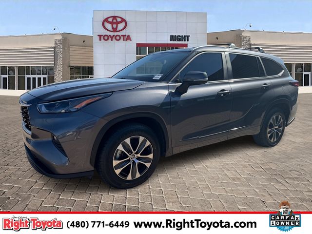 2023 Toyota Highlander XLE