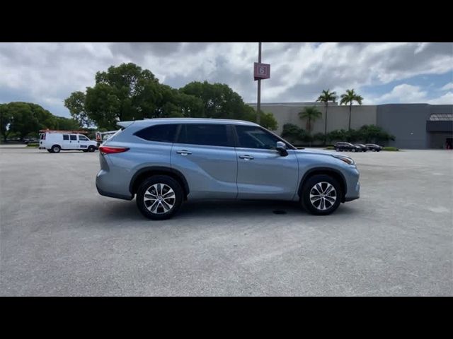 2023 Toyota Highlander XLE