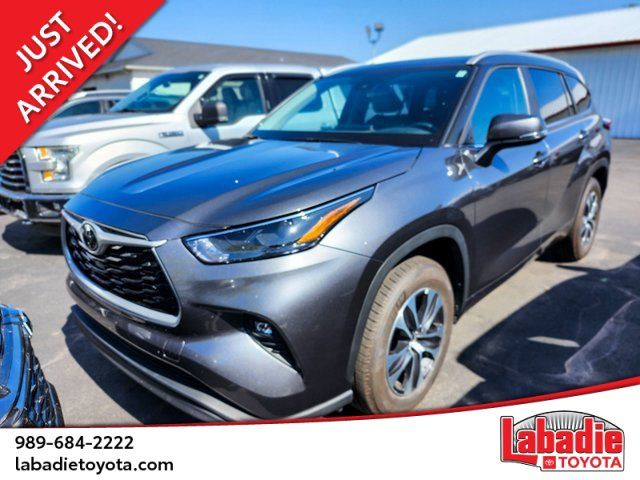 2023 Toyota Highlander XLE