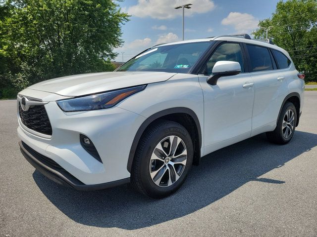 2023 Toyota Highlander XLE