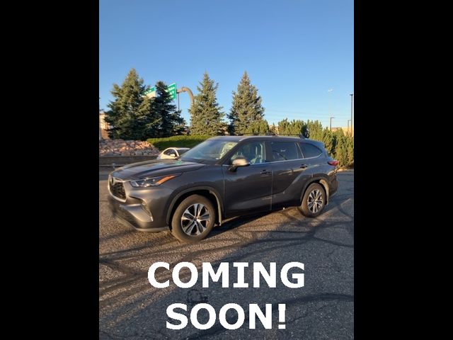 2023 Toyota Highlander XLE