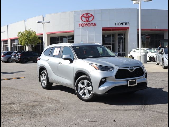 2023 Toyota Highlander XLE