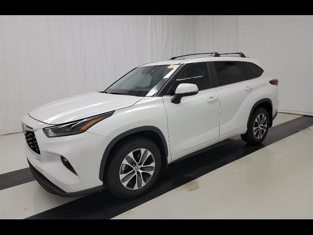 2023 Toyota Highlander XLE