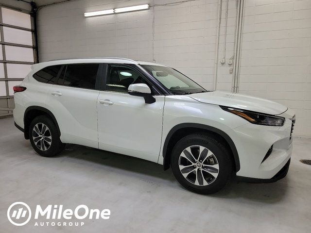 2023 Toyota Highlander XLE