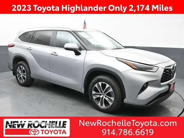 2023 Toyota Highlander XLE