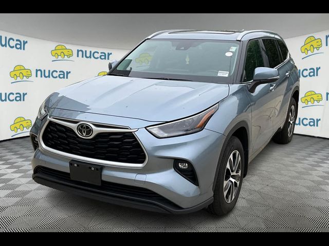 2023 Toyota Highlander XLE