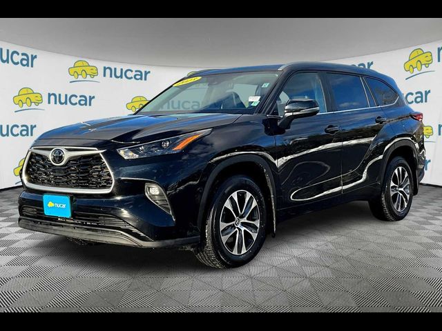 2023 Toyota Highlander XLE