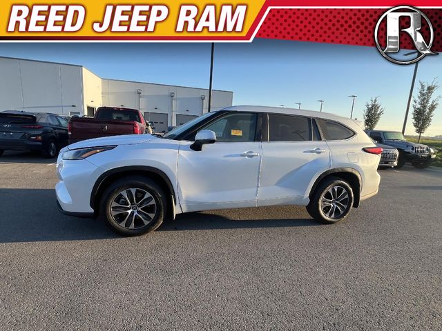 2023 Toyota Highlander XLE