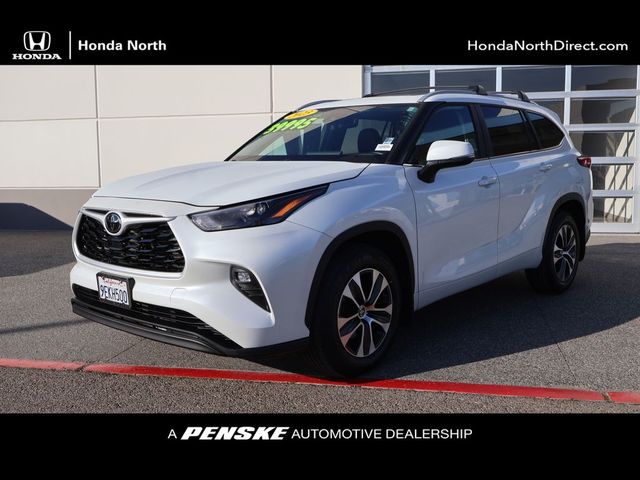 2023 Toyota Highlander XLE