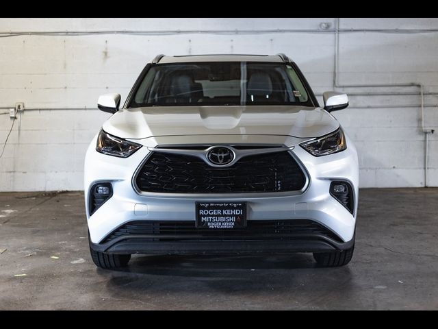 2023 Toyota Highlander XLE