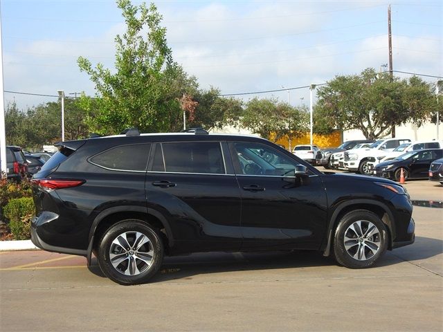 2023 Toyota Highlander XSE