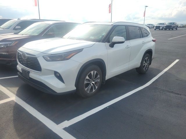 2023 Toyota Highlander XLE