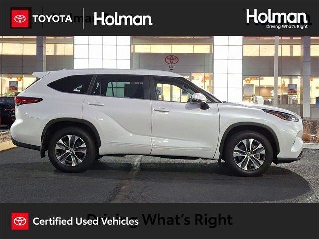 2023 Toyota Highlander XLE