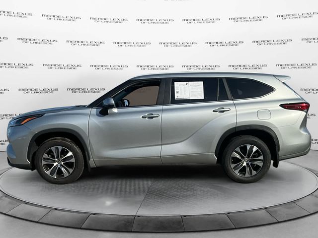 2023 Toyota Highlander XLE