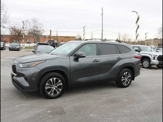 2023 Toyota Highlander XLE