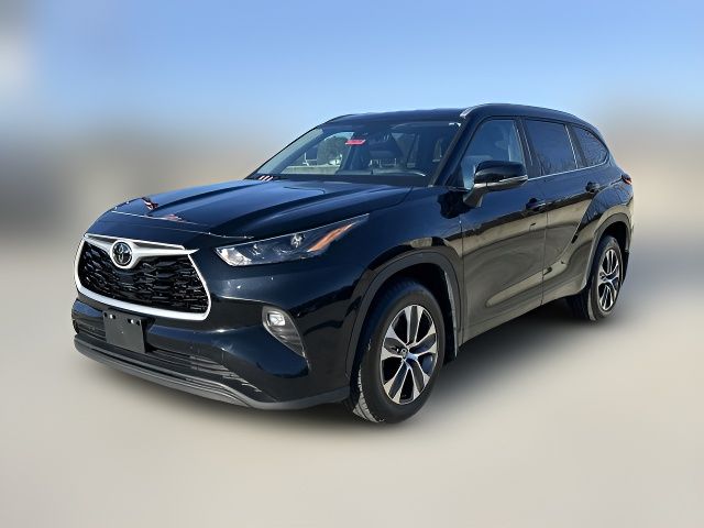 2023 Toyota Highlander XLE