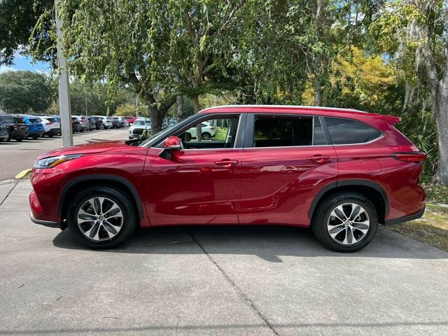 2023 Toyota Highlander XLE