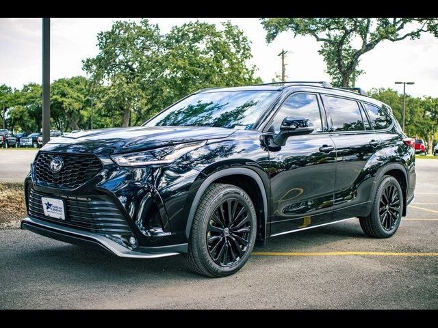 2023 Toyota Highlander XSE