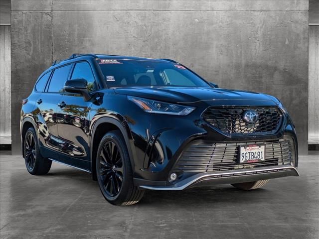 2023 Toyota Highlander XSE