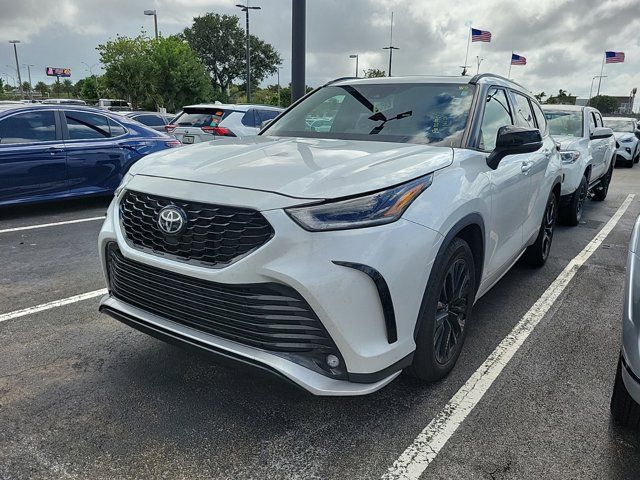 2023 Toyota Highlander XSE