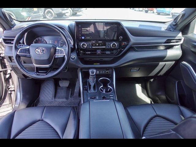 2023 Toyota Highlander XSE