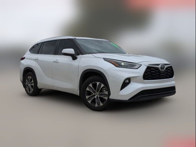 2023 Toyota Highlander XSE