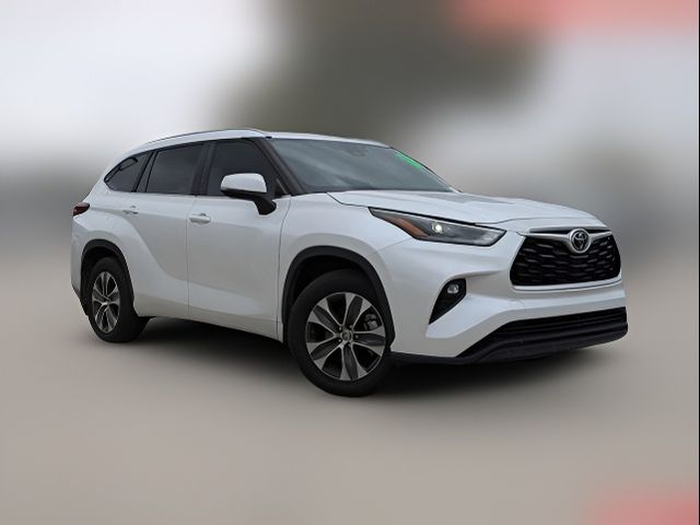 2023 Toyota Highlander XSE