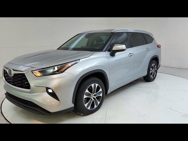 2023 Toyota Highlander XSE