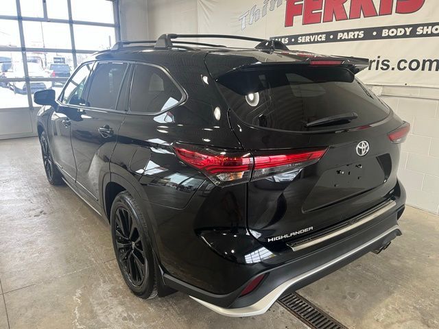 2023 Toyota Highlander XSE