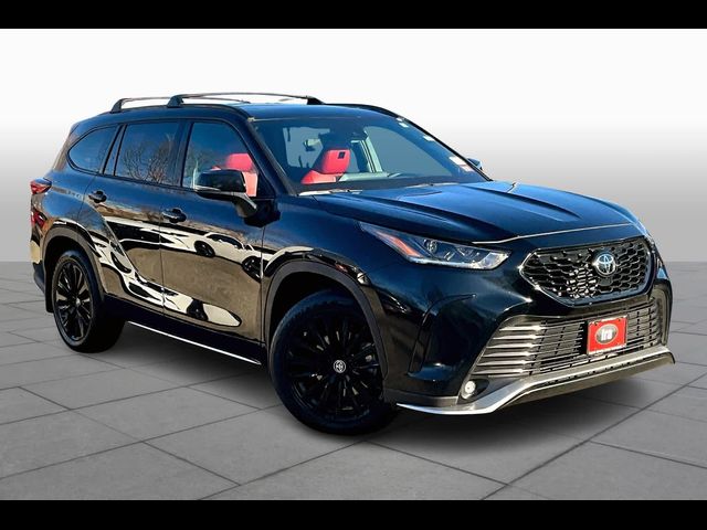 2023 Toyota Highlander XSE