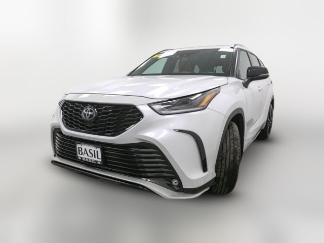 2023 Toyota Highlander XSE