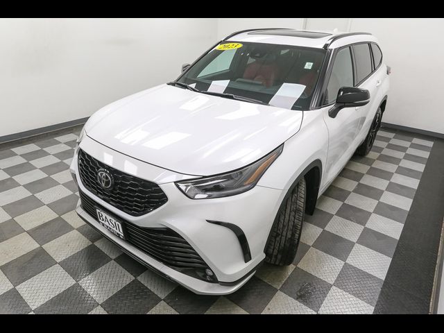 2023 Toyota Highlander XSE