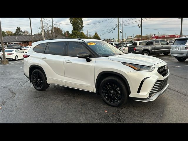 2023 Toyota Highlander XSE