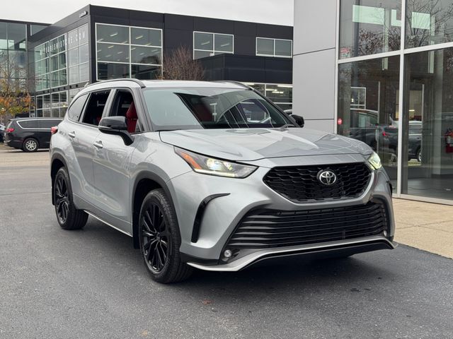 2023 Toyota Highlander XSE