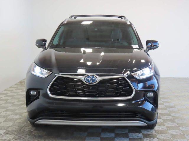 2023 Toyota Highlander Hybrid Platinum