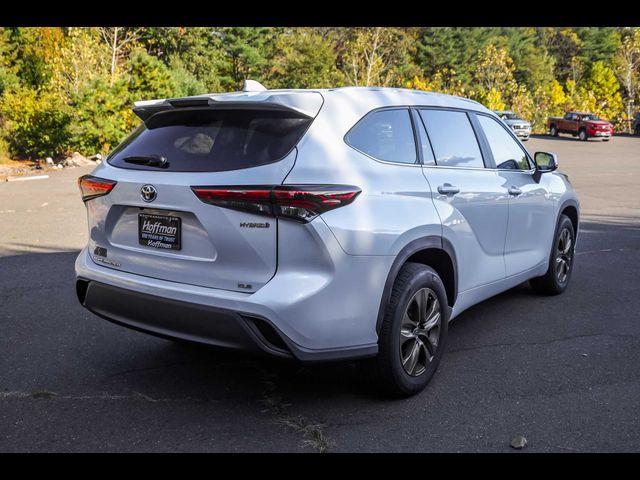 2023 Toyota Highlander Hybrid Bronze Edition