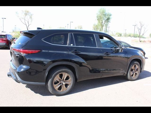 2023 Toyota Highlander Hybrid Bronze Edition